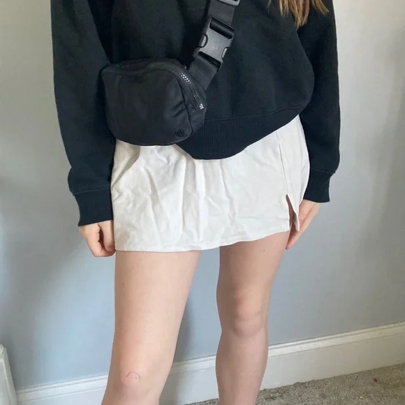 American eagle white basic skirt, GOOD QUALITY - Picture 2 of 3